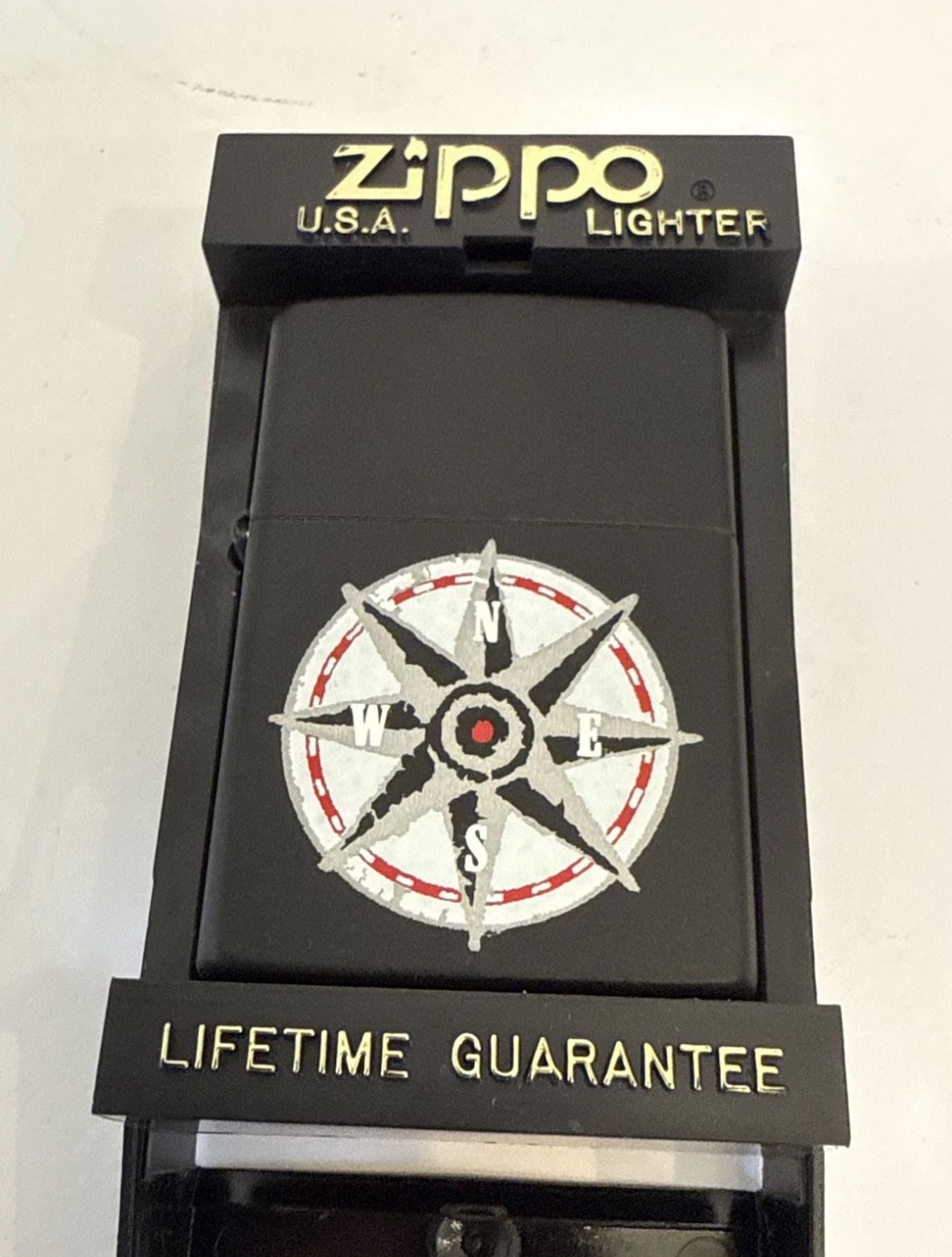 1997 (F XIII) Zippo Marlboro Compass Black Crackle NEW/MINT/Unfired