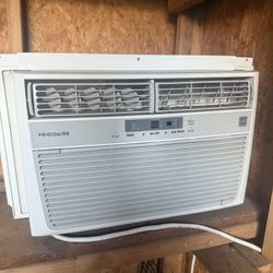 Frigidaire Window Air Conditioner 6000 BTU 