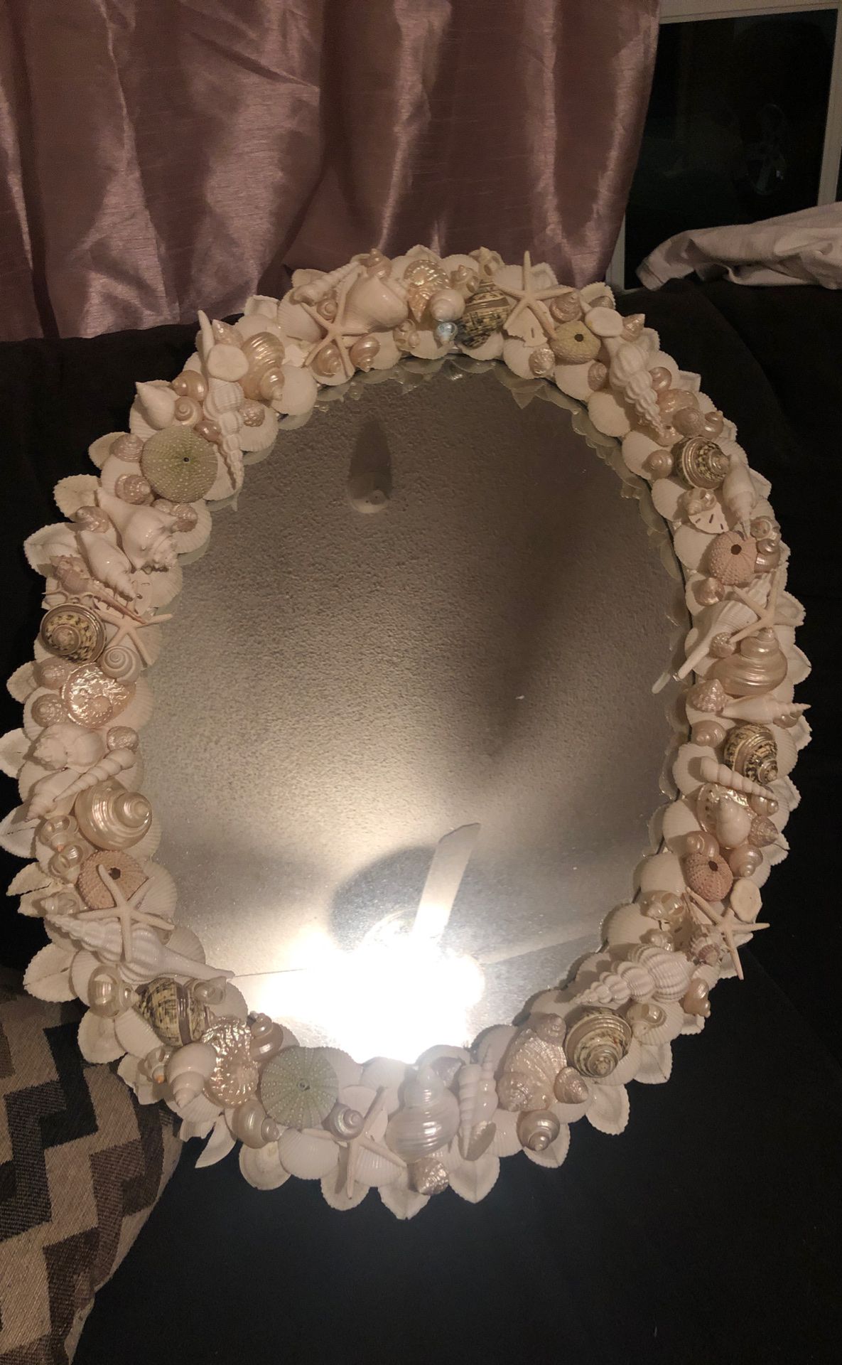 Mirror with shells