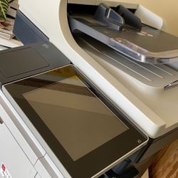 Printer Laserjet 500MFP M525