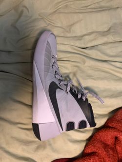 Nike hyperdunks size 11.5