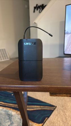 Shure Bodypack With Microphone