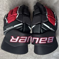 Bauer Supreme Ignite Pro + Hockey Gloves