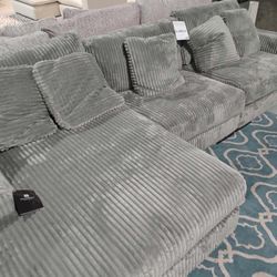 Lindyn Fog Gray 3 Piece Sectional Couch 