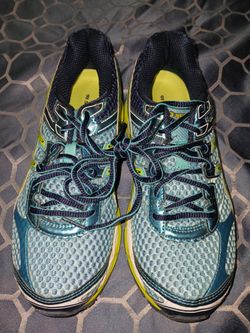 New GEL Culumbus 16 Shoes Size 8