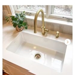 31 Inch Undermount White Fireclay Kitchen Sink 