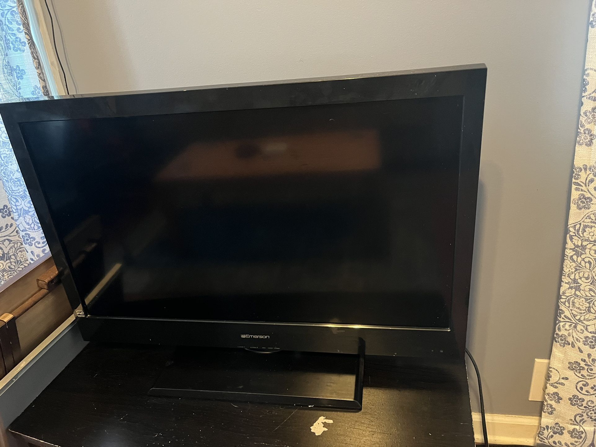 Emerson Tv