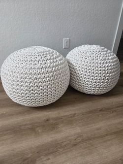 Threshold Round pouf ottoman