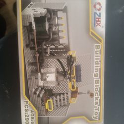 Brand New Buildings Blocks Toy In Brand New Box