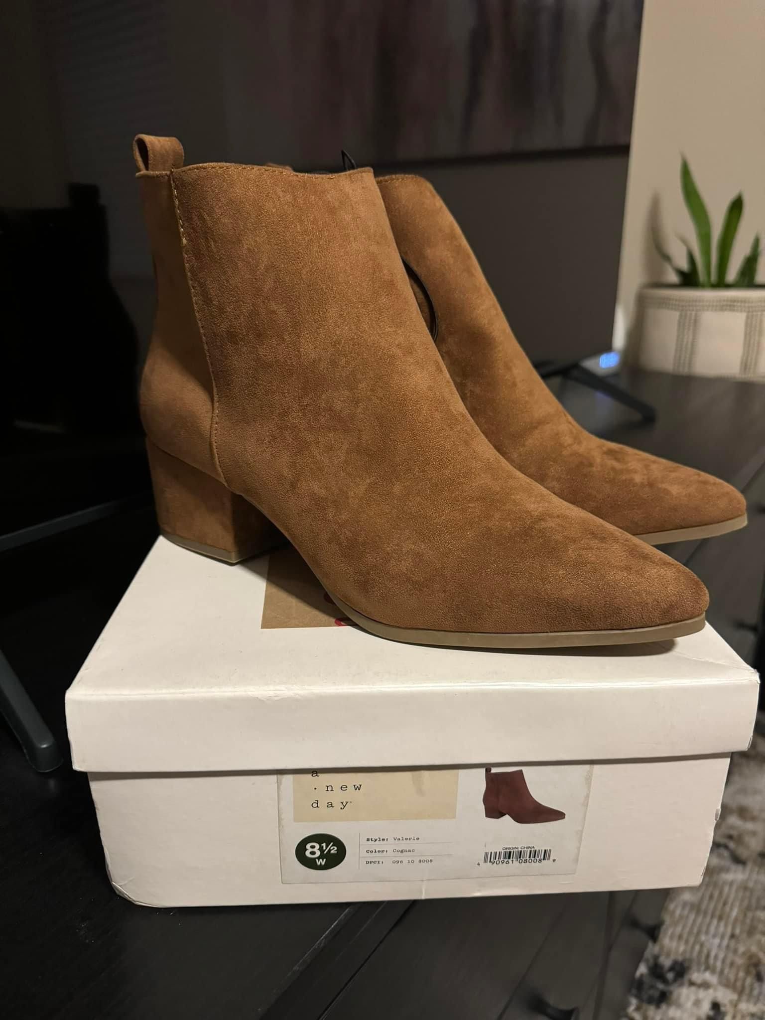 Brand New Woman’s Suede Boots