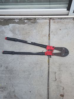 Bolt cuters