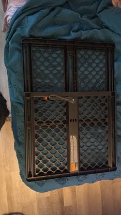 Indoor gate