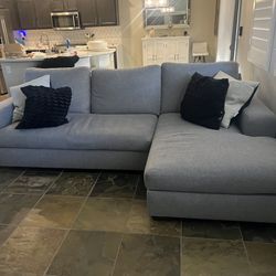 Pottery Barn Sofa - 3 Years Old - 0 Wear & Tear 