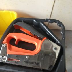 PowerShot Professional Staple And Nail Gun