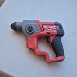 MILWAUKEE HAMER DRILL M12  5/8 