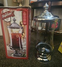 2-1/2 Gallon Glass Beverage Dispenser