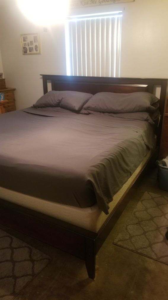 King size bed and frame solid wood dark stain W/accessories listed in the description below