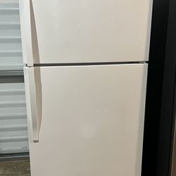 30W” Whirlpool Refrigerator 
