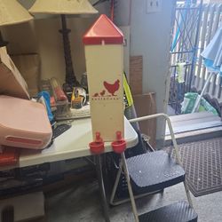 Chicken 🐔  Feeder.