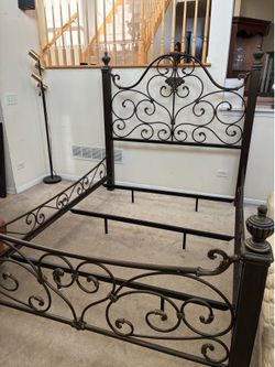 Bob's Discount Furniture Anastasia Queen Metal Scroll Bedframe Antique Bronze