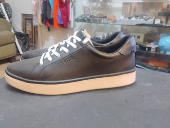 men's shoe by k i z i k size 13
