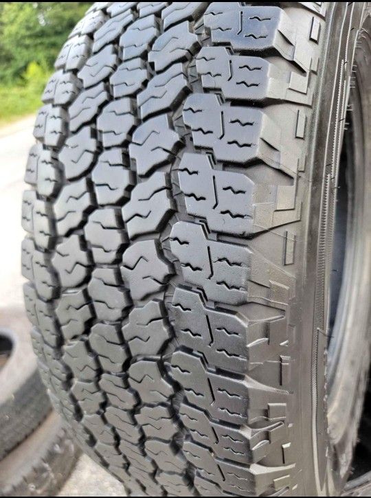 Quality Used Set Of 275.70r18 Goodyear Wrangler Klevar.