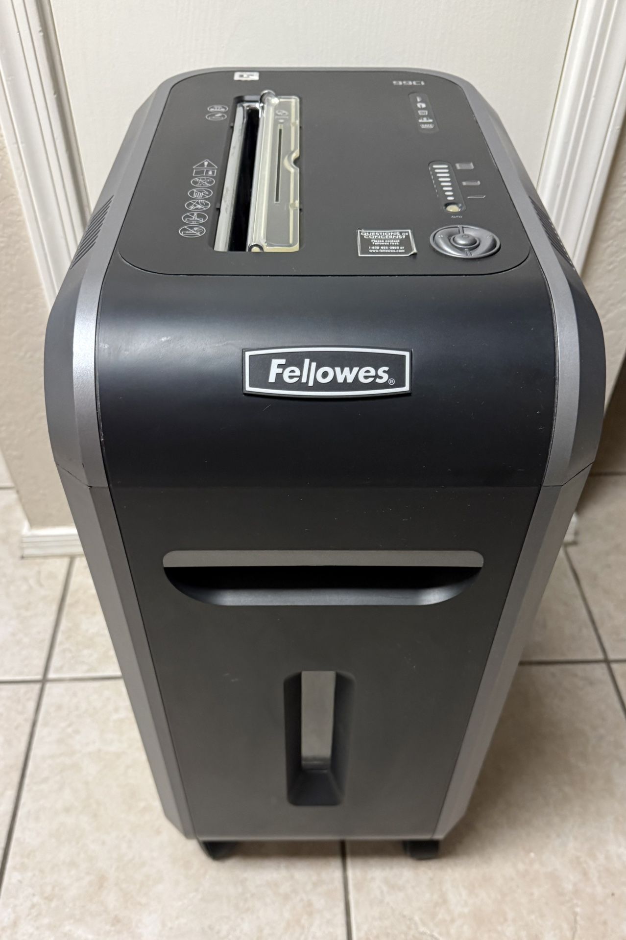 Fellowes Powershred 99Ci 100% Jam Proof Cross-Cut Paper Shredder