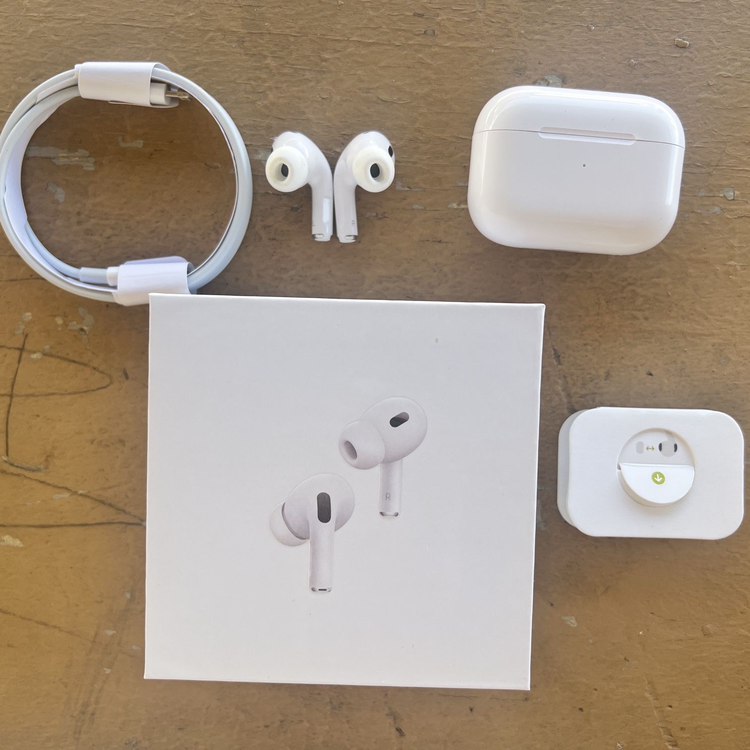 AirPods New In Box (2nd Gen) 