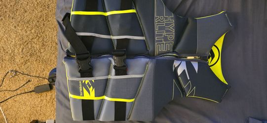 Hyperlite Men's Lifevest