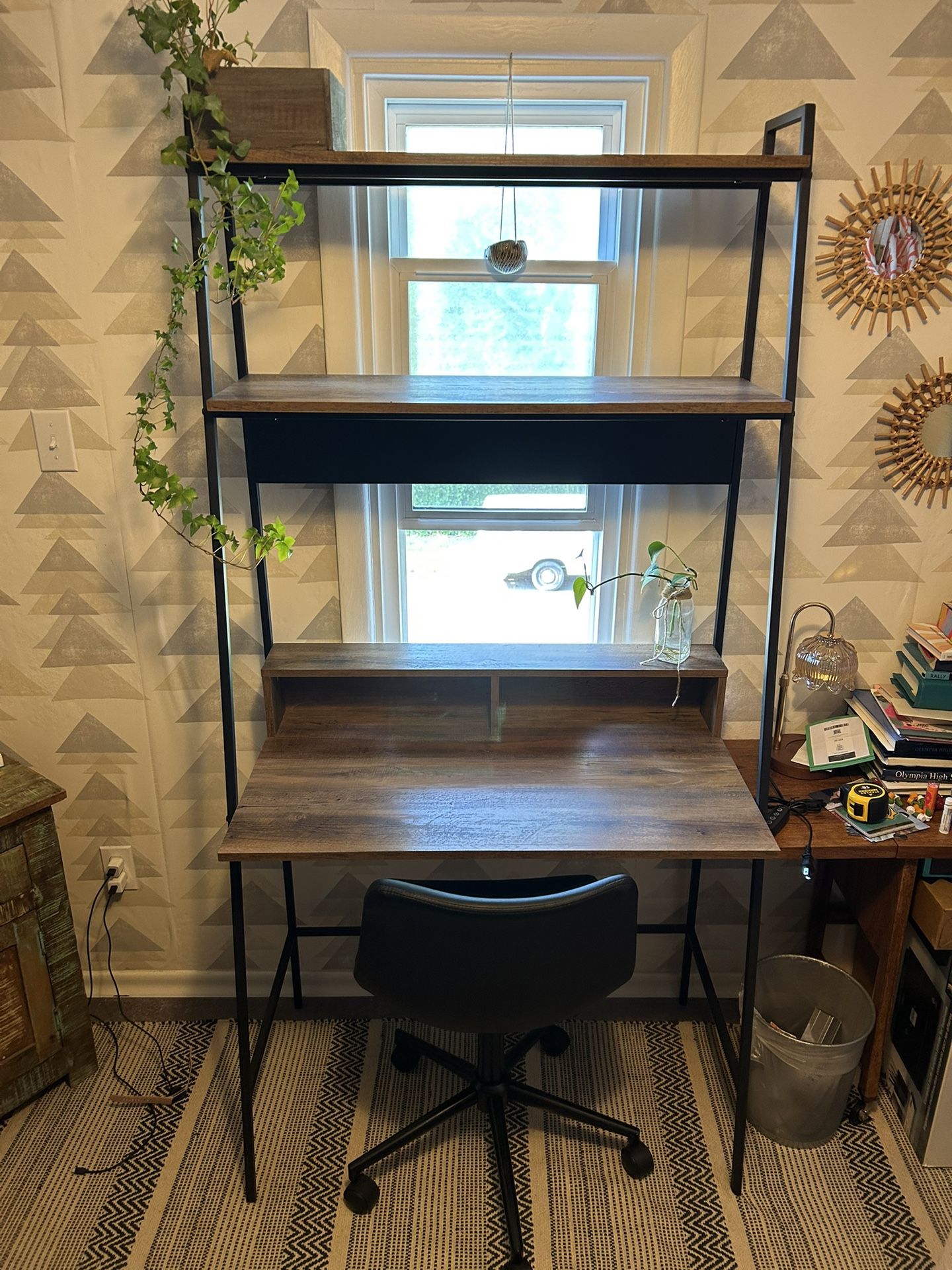 Beautiful Work and Reflection Desk