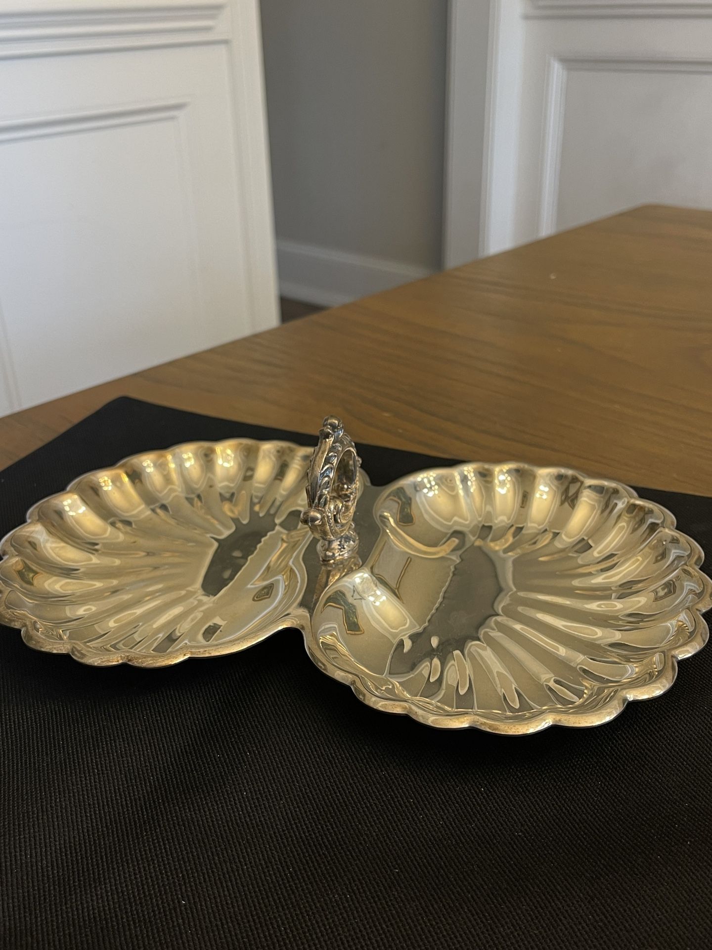 Vintage Watson Silver Plate Double Shell Bonbon Candy Dish 10” Long 2” Handle