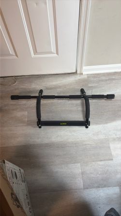 Pull up bar