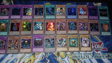 Yugioh Retro Pack 2  Super Rare, Ultra Rare, Rare 28 Card Set