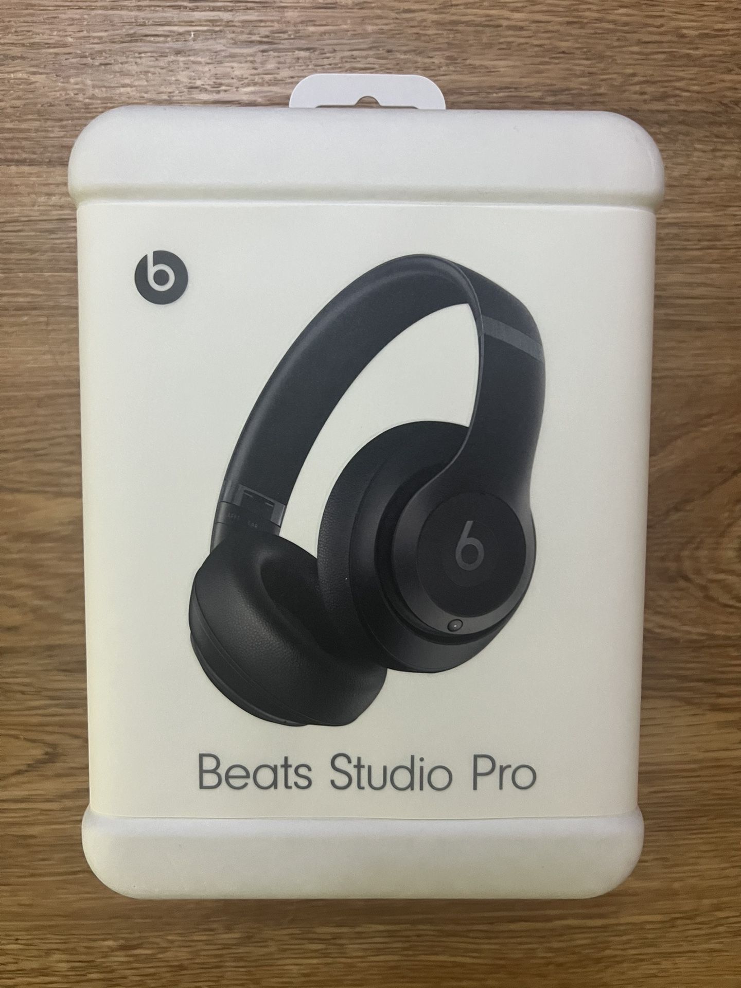 🎧 Beats Wireless Headphones 🎧