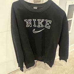 NIKE SWEATER
