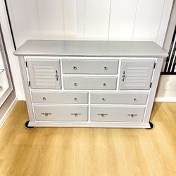 Beautiful Solid Wood Dresser