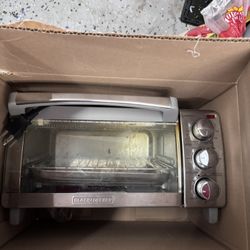 Black & Decker Toaster oven Works Great