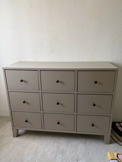 Dresser