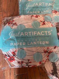 Hanging paper lanterns