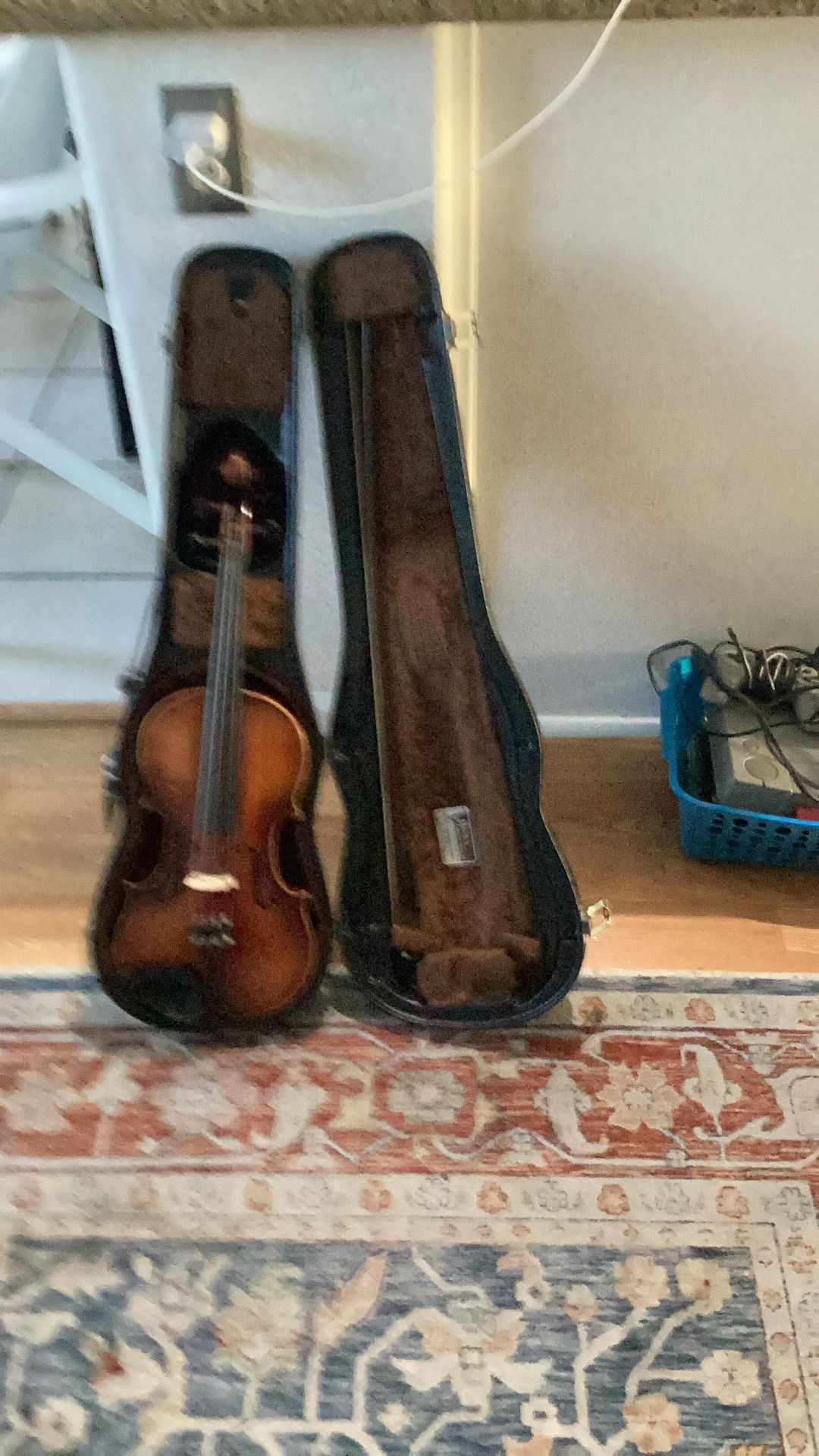 Antonius Strgoivarins violin from 1963 works perfect very good condition with our case
