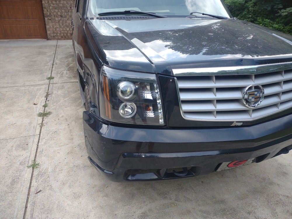 2004 Cadillac Escalade Parts