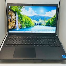 Dell Latitude 15” 3520 Core i5-11th Gen 2.40Ghz 8GB 256GB SSD + 500GB Windows 11
