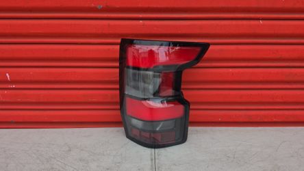 Nissan Frontier Right Side Tail Light 2022-2023