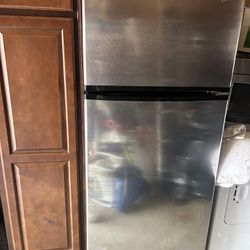 Refrigerator/Ice Maker-Whirlpool ( Refrigeradora-Whirlpool)