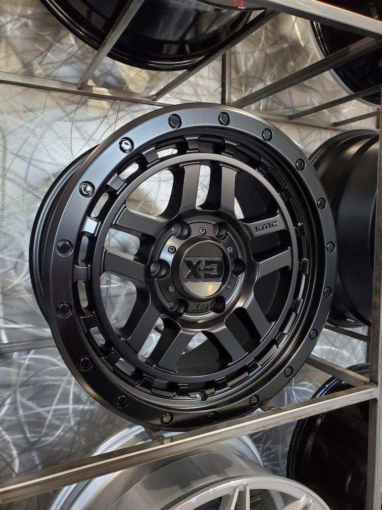 18x8.5 XD140 black wheels fits jeep wrangler toyota Tacoma 4runner ford f150 rim wheel tire shop
