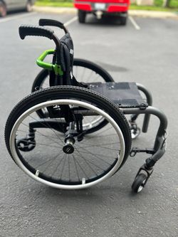 Wheelchair Ki Mobility Rogue XP – lightweight