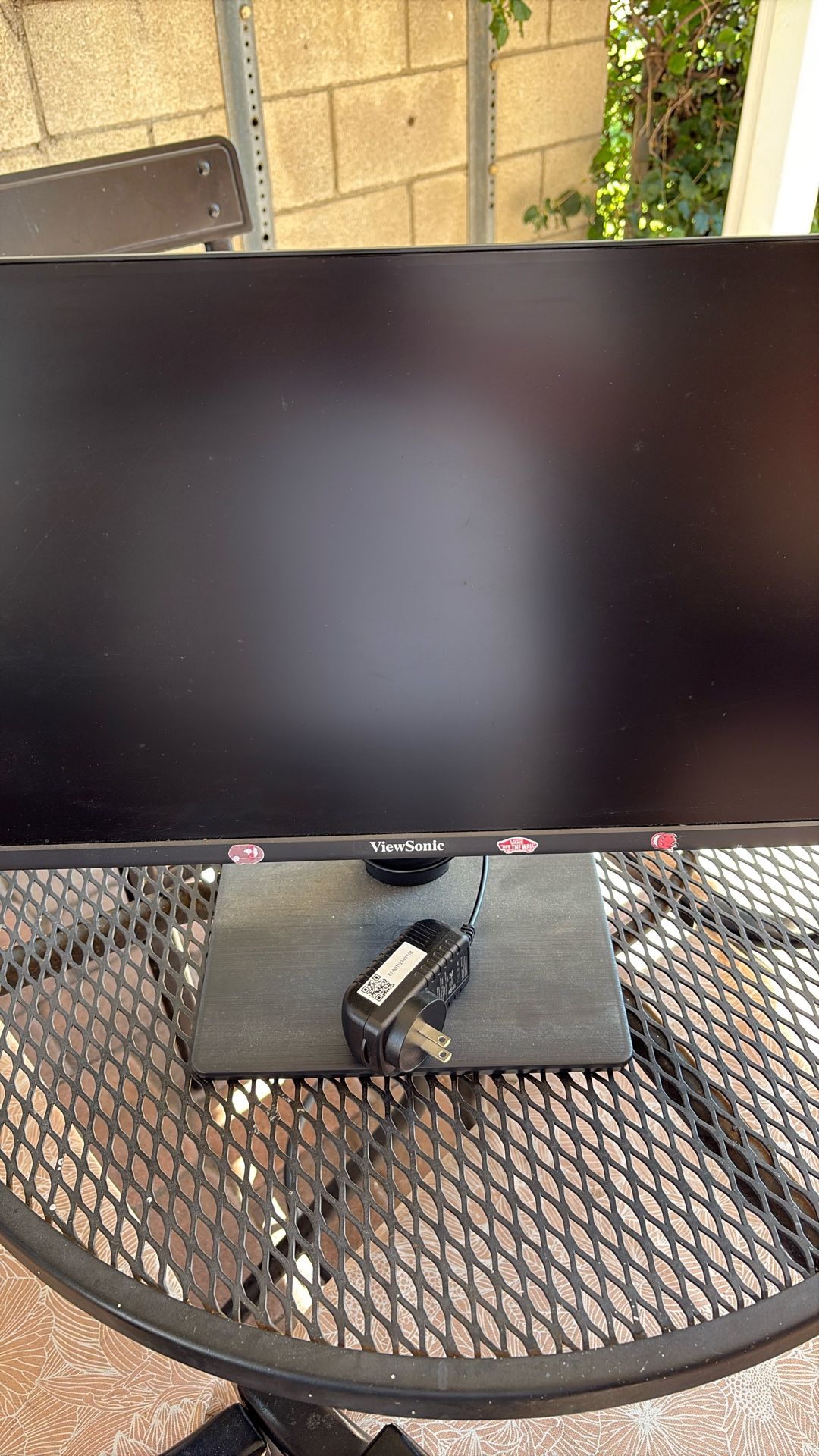 24 Inch Monitor