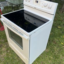 Whirlpool Stove  3 Months Warranty 