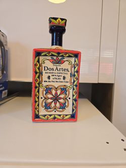 DOS ARTES Reserva Especial Extra Anejo 1 Liter Empty Collectors Item