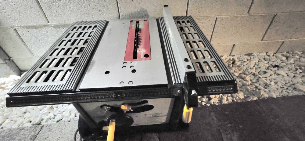 "FIRM PRICE" Chicago Electric Table Saw 10 Inch
